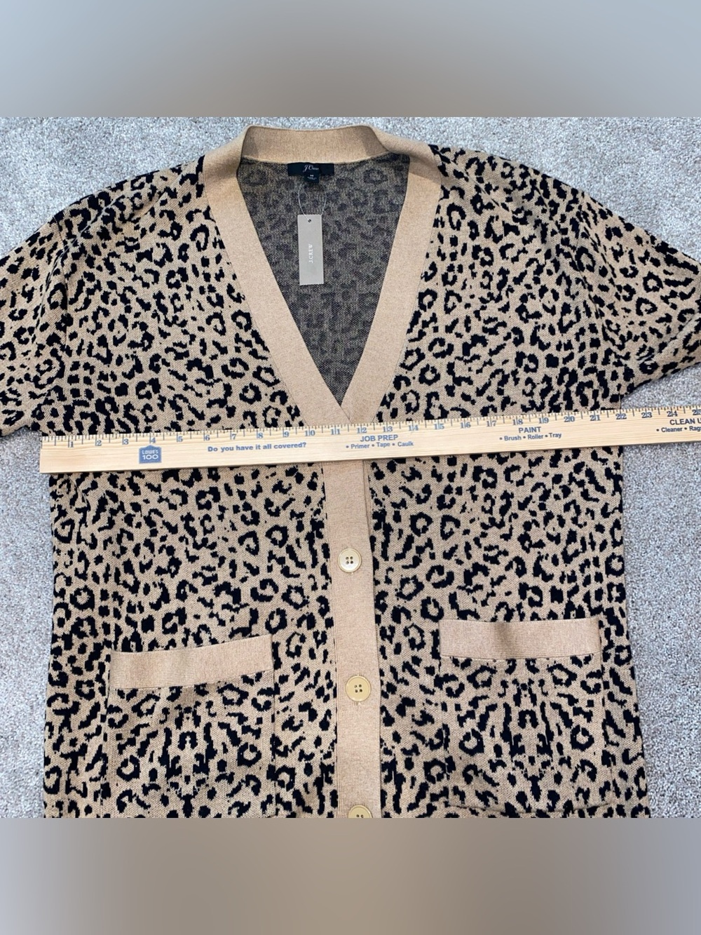 J.Crew Leopard Print Cardigan Sweater Wool Blend V Neck Woman’s M Pockets NWT - Picture 4 of 6